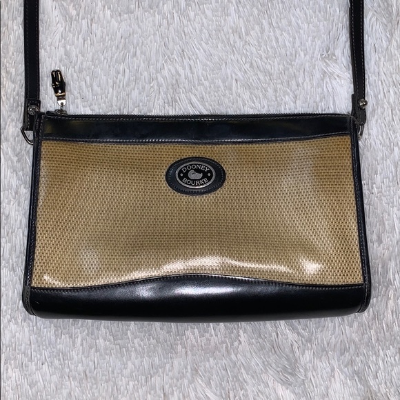 Vintage Dooney & Bourke crossbody bag - Picture 2 of 5